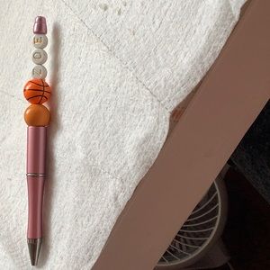 Beaded pen